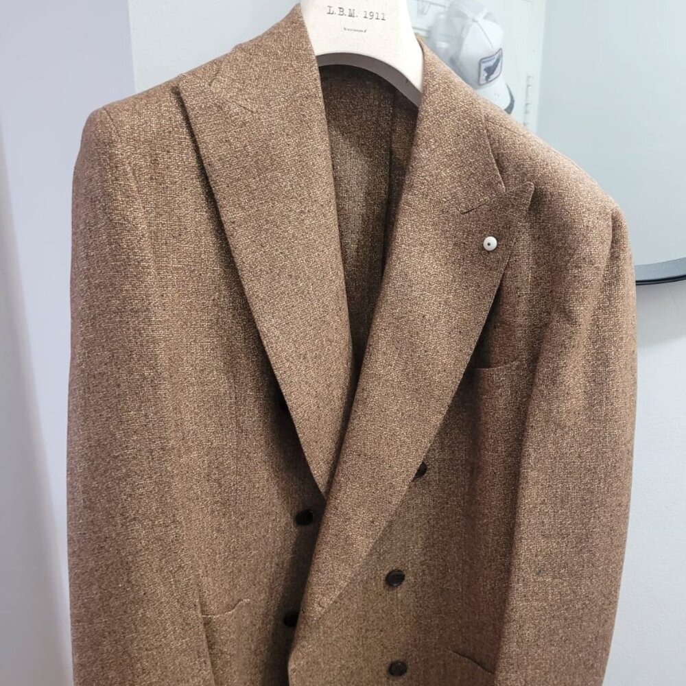 L.B.M. 1911 – Men’s brown blazer, size L brand new, never worn